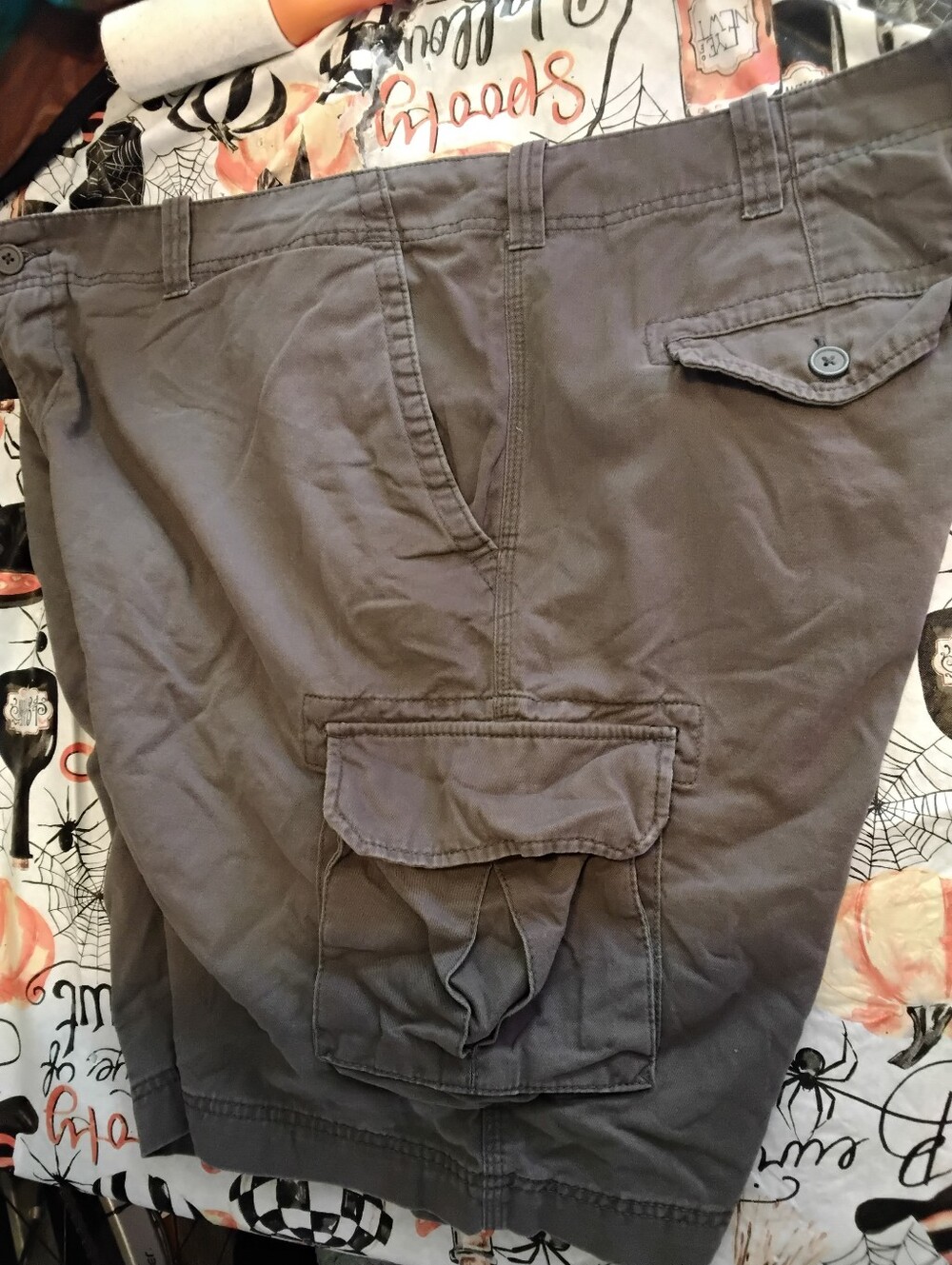 True Nation Men's size 46W 9.5L Cargo Shorts Gray Casual Shorts 100% cotton